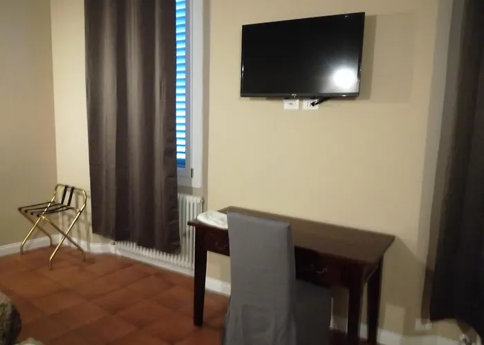 Piazza Maggiore Palace 800 - Bedinbolognacentroh- *